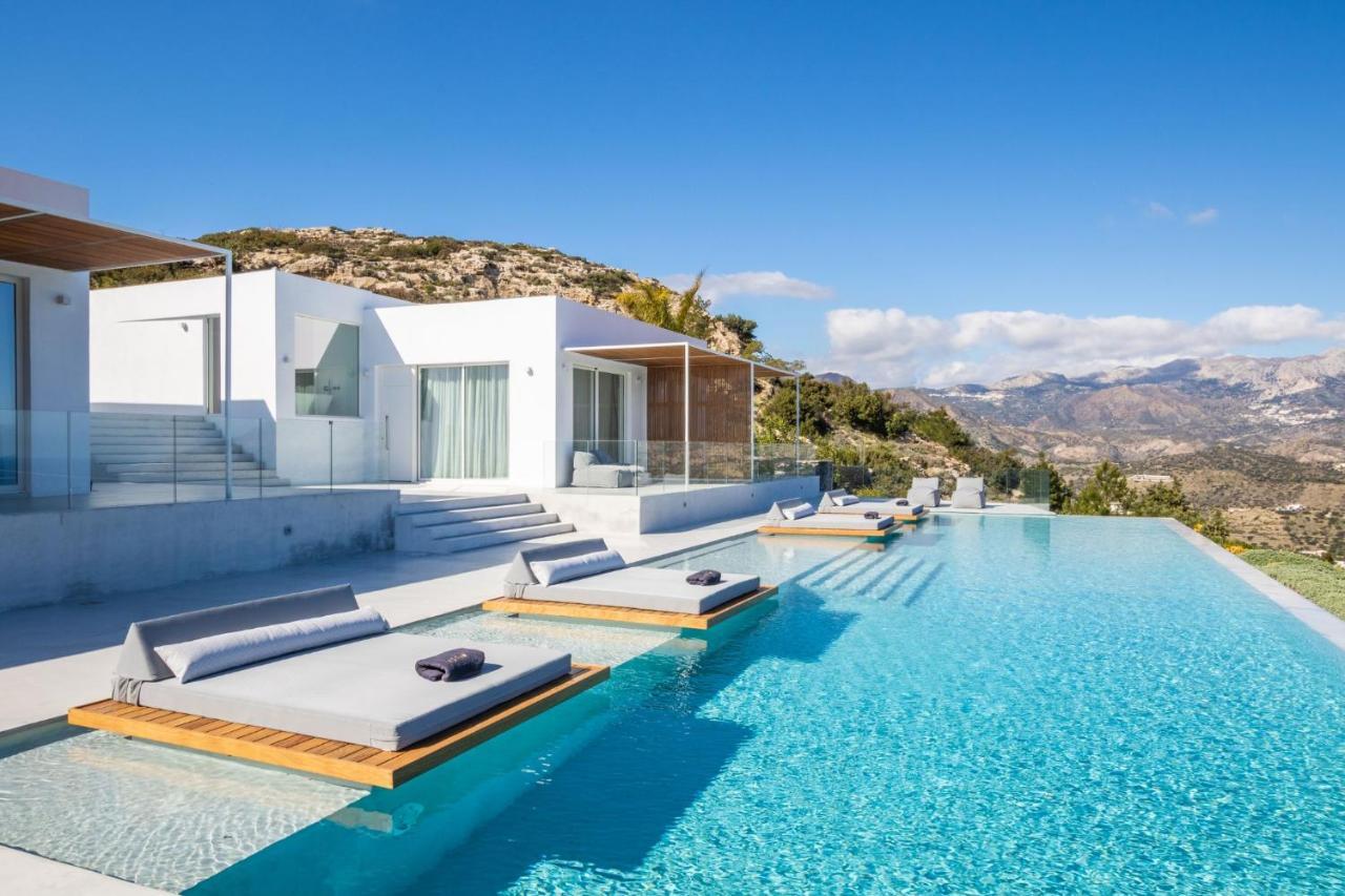 Istia Luxury Villas Karpathos Town  Exterior photo