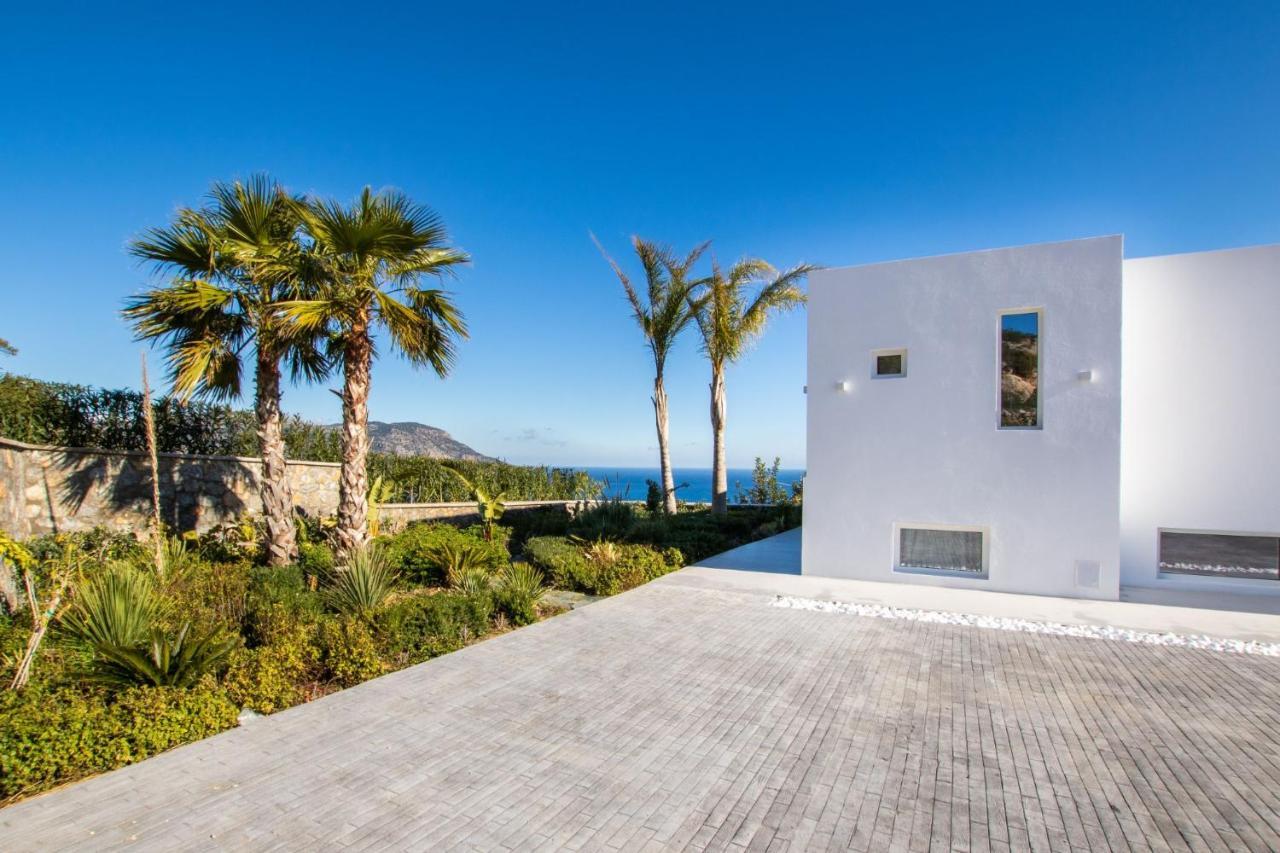 Istia Luxury Villas Karpathos Town  Exterior photo